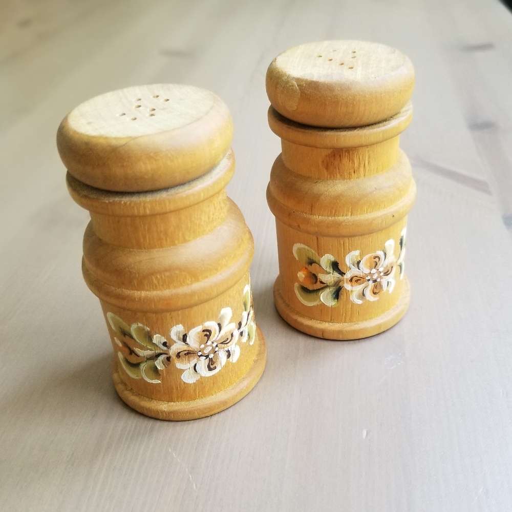 Handpainted Vintage Scandanavian-Style Salt & Pepper Shakers
